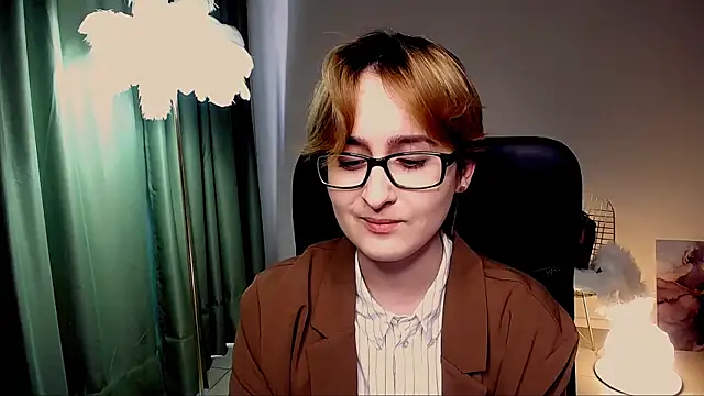 LixeLuna élő XXX-chatje