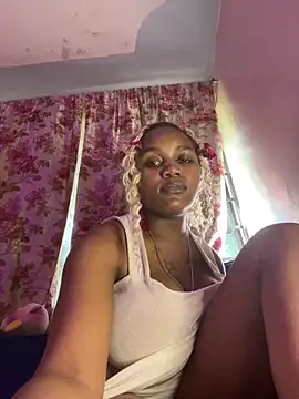 _Thirteen's Live XXX Chat