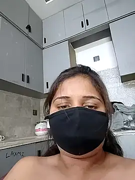 Ruhi_07 élő XXX-chatje