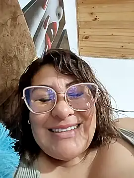 AlexxiaaMat Adlı Modelin Canlı XXX Sohbeti