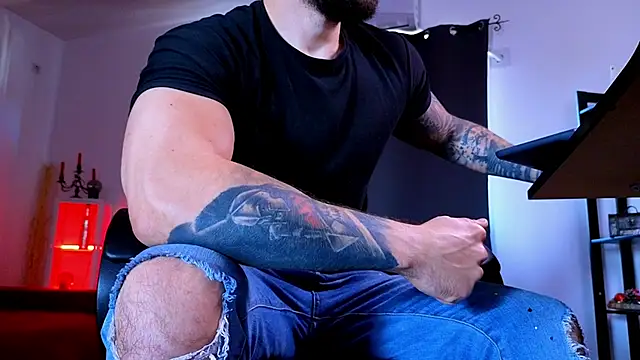 MightyAaron66 Webcam show