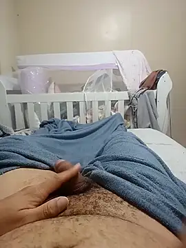 FelipeSouza365 Show in webcam