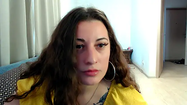 Helen_Adams_ Adlı Modelin Canlı XXX Sohbeti