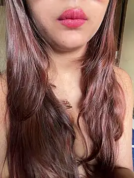 Chat +18 de Queen_sofiyaa ao vivo