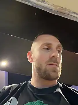 Show modela trainwithme na web-kameri