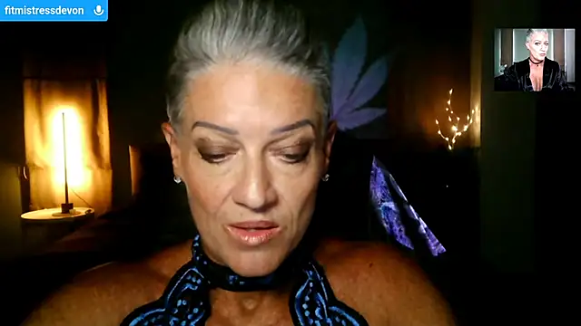 Devon2020's Webcam Show
