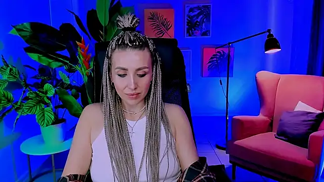 MonicaRiley's Live XXX Chat