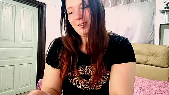 Chat XXX en directo de NotYourDoll