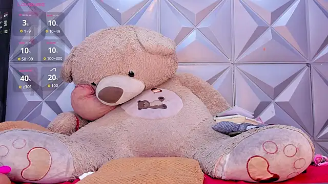 BustyGlow's Live XXX Chat