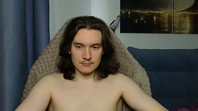 MoreRealAlex Chat XXX in diretta