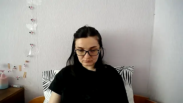 Shiny_gine's Live XXX Chat