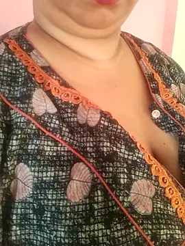 Ravina_patil1 Show Webcam
