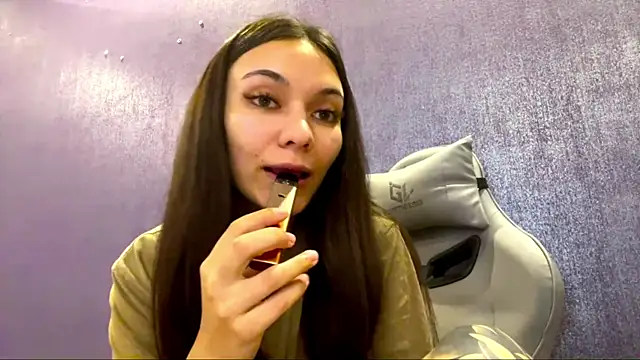 XXX chat uživo modela SecretLinaX