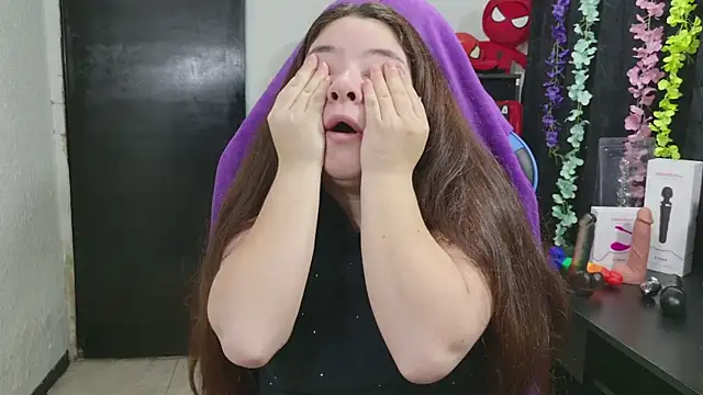 XXX chat uživo modela ann_bronw
