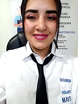 Chat XXX en directo de MAYE__13