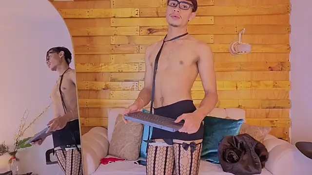davis_saintn Live XXX chat