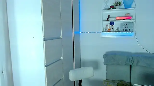 EROTIC_SPA Pertunjukan Webcam