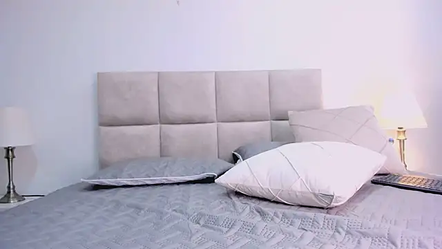 JulietaFerrer_'s Live XXX Chat
