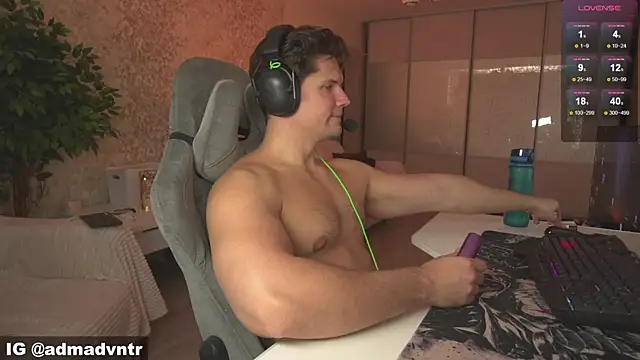 Rus_adventure7's Webcam Show