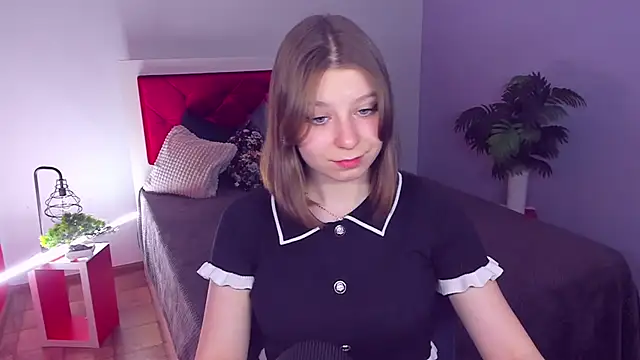 RinaMoore Live XXX-chat