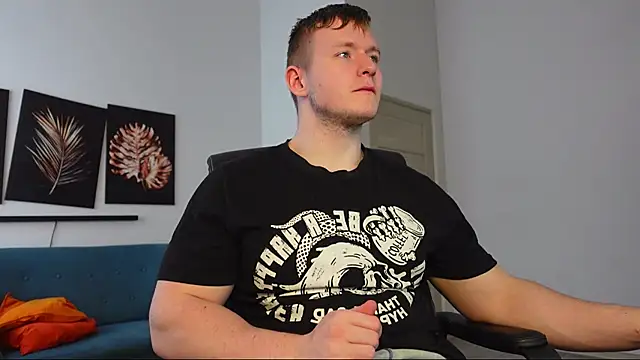 XXX chat uživo modela Richard_Dullas