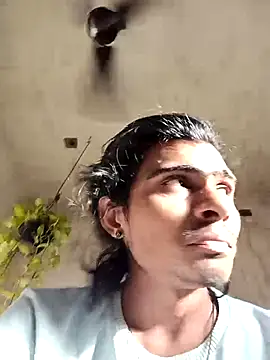 Yash_Sharma18's Live XXX Chat