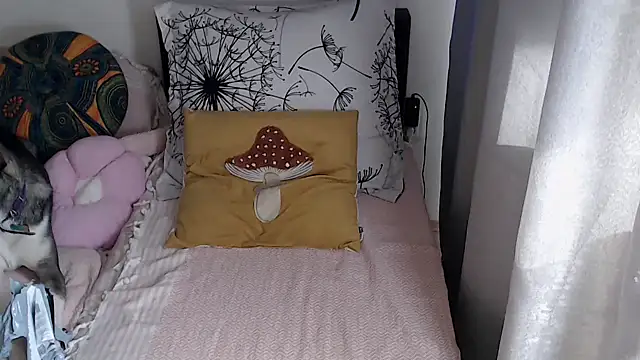 AlienforTwenty Live XXX-Chat