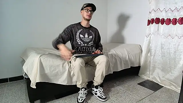 Vlad__night: вебкам-шоу