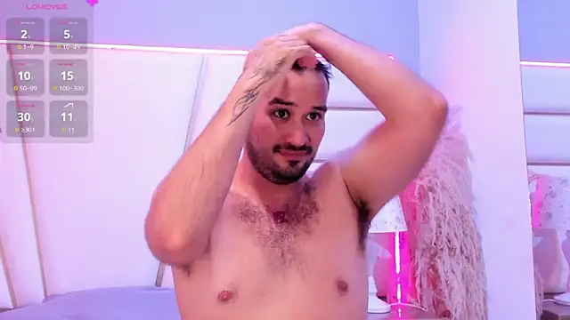 AdrianSith élő XXX-chatje
