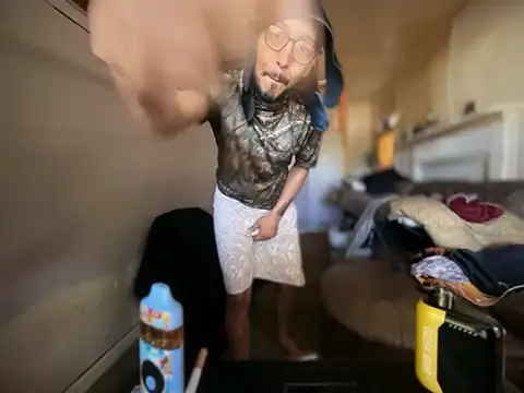 ThrowedWorldWide's Webcam Show