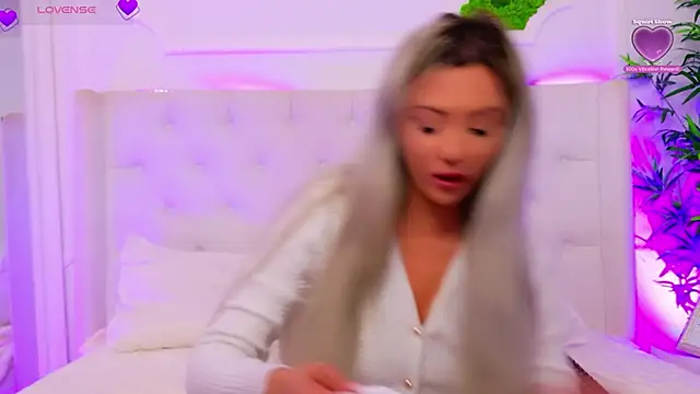 XXX chat uživo modela AriannaSins