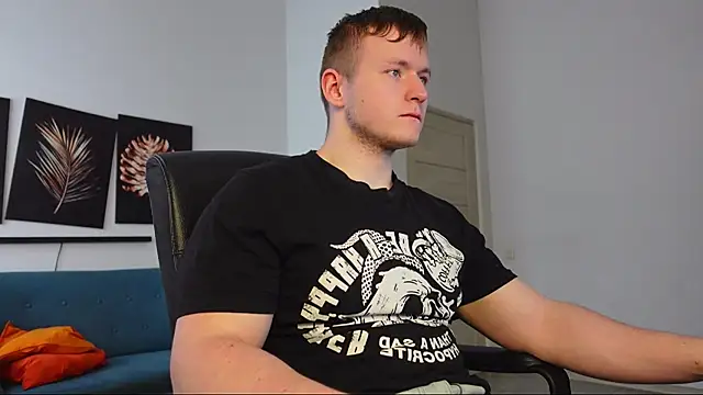 XXX chat uživo modela Richard_Dullas
