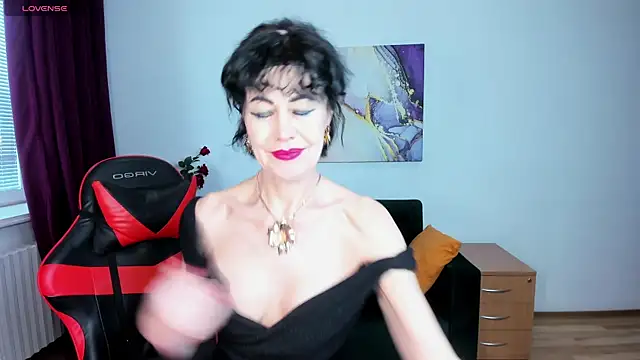 Chat +18 de Silvia_Wallec ao vivo