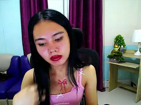 devine_goddess 即時 XXX 聊天