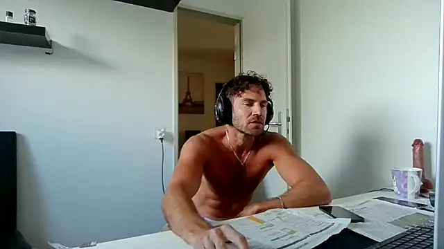 alpha-hunk: онлайн-секс-чат