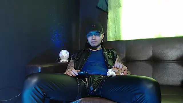 Онлайн чат XXX Dicaprioo_