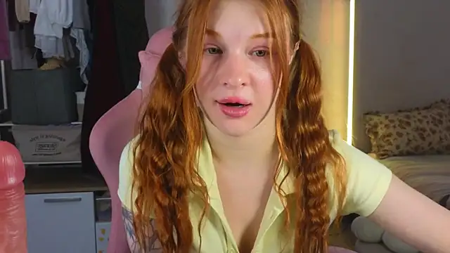 Chat +18 de RitaGolden ao vivo