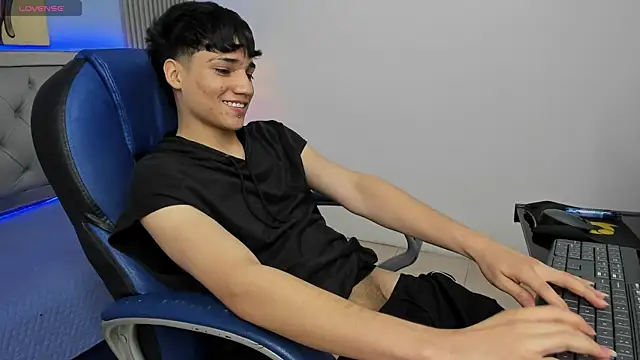 Czat XXX na żywo – SamBlack_
