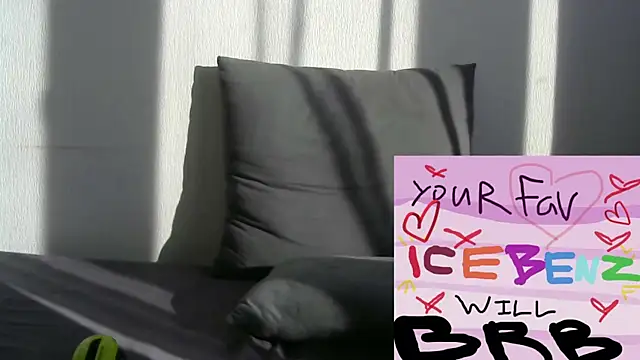 icebenz Chat XXX live