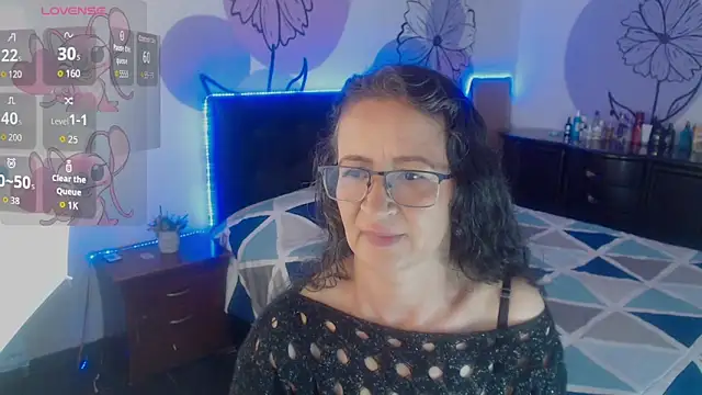 aura_latinax's Webcam Show
