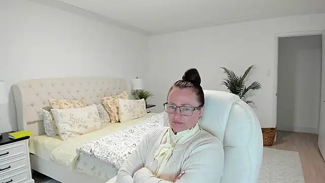 Vika73 Adlı Modelin Canlı XXX Sohbeti