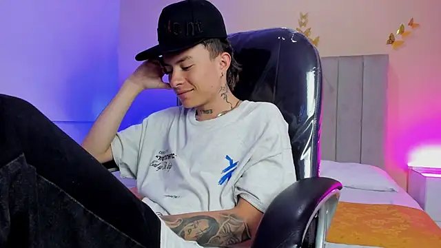 Nascary_Fox Chat XXX in diretta