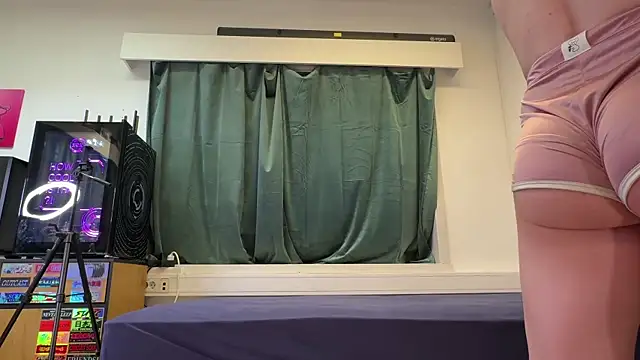 Chat +18 de killa2053 ao vivo