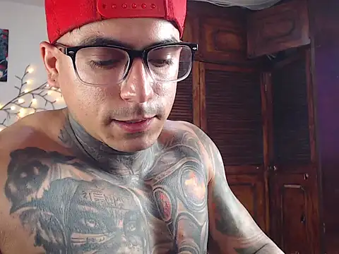 Show de maxstrom111 na webcam