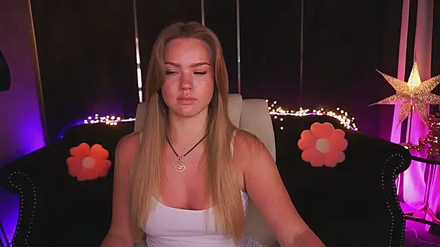XXX chat uživo modela CelesteNoir