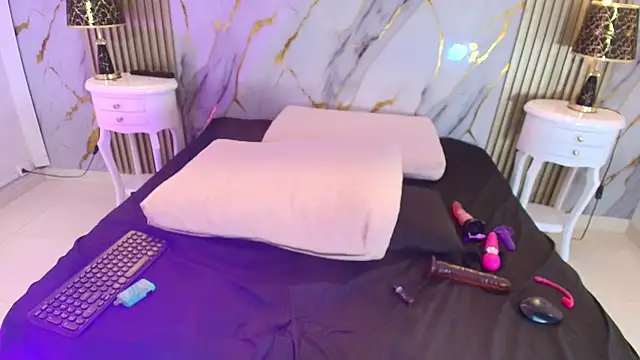 AprillRoss Chat XXX live