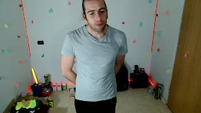 hei_69 Chat XXX in diretta