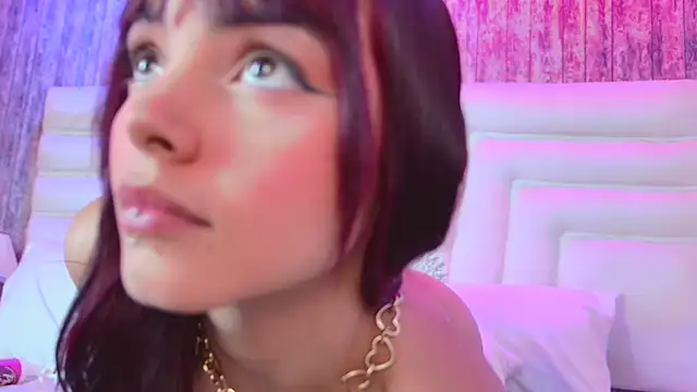 Chat XXX en directo de Mia_Monroee
