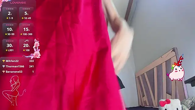 SkyeGabbyRose Show in webcam