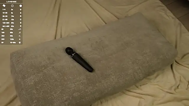 AlbaMesick's Live XXX Chat